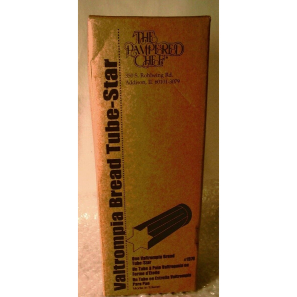 Pampered Chef Valtrompia bread tube star New in Package and‎ plastic